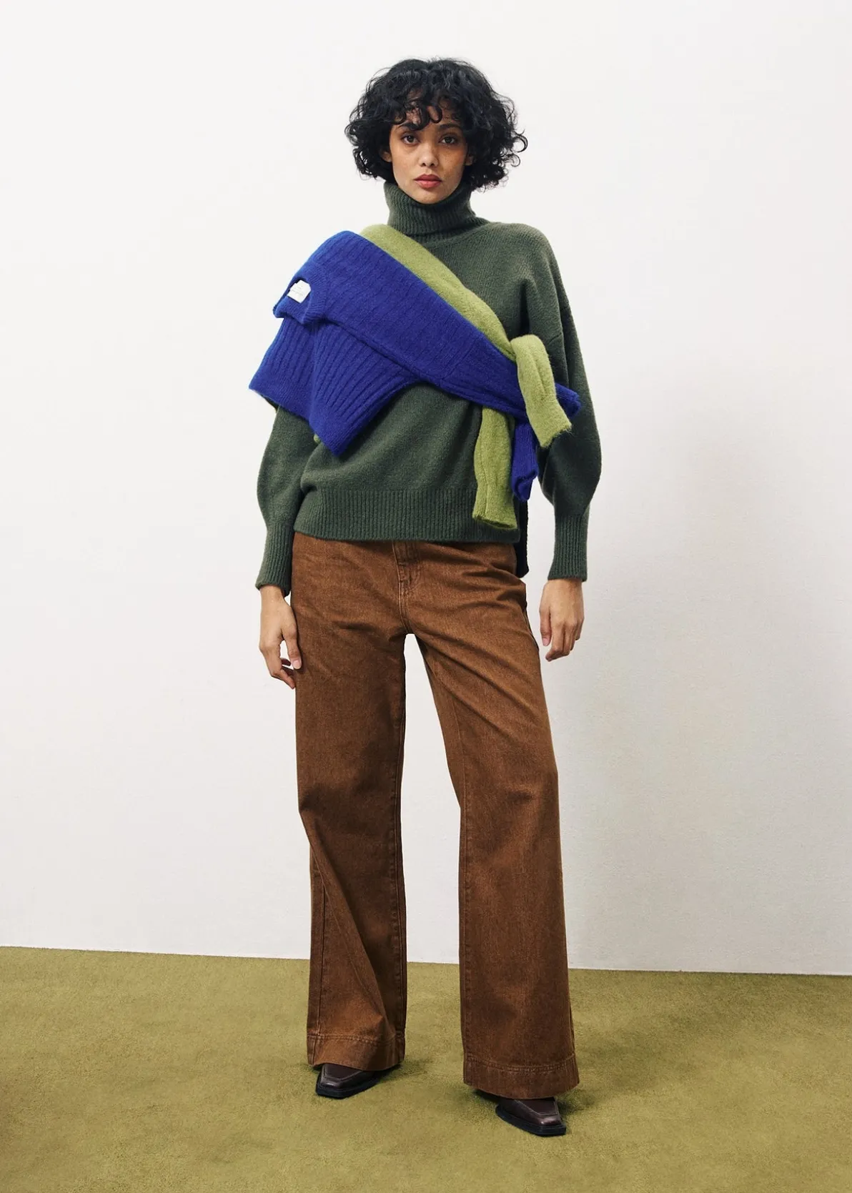 ARIETTE Green Sweater