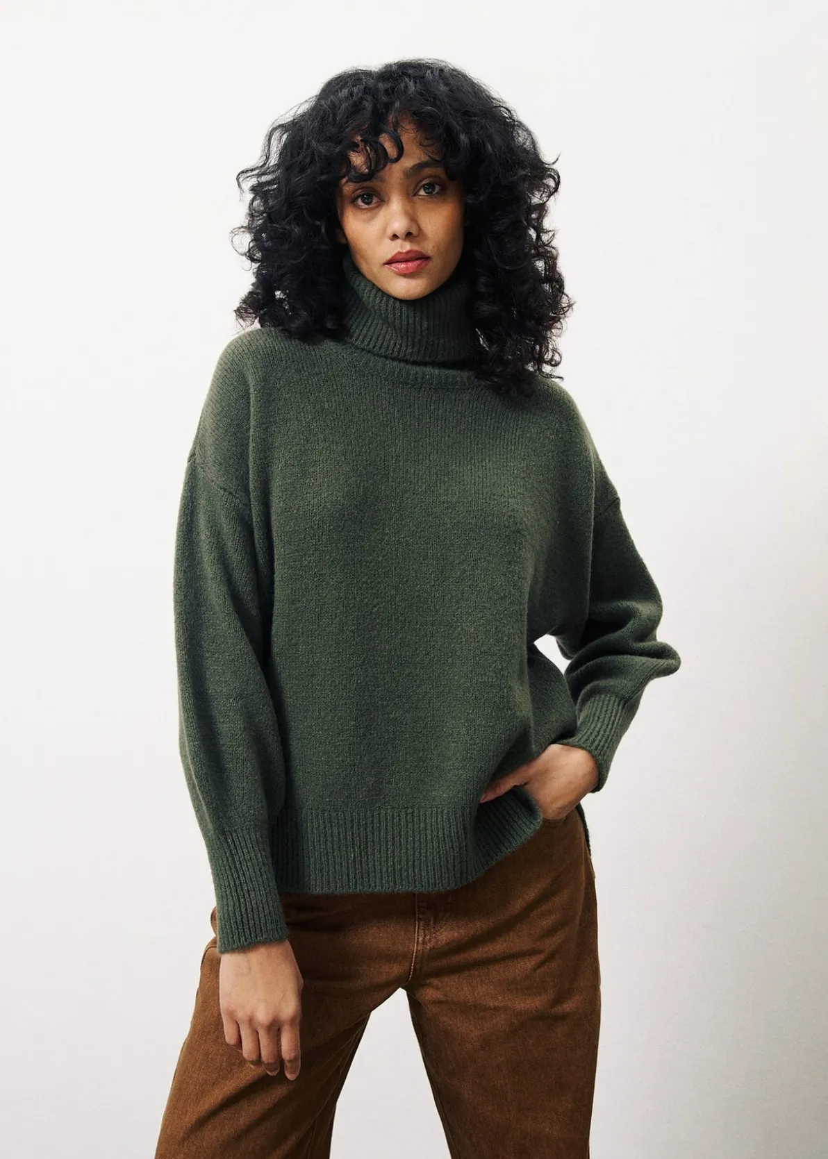 ARIETTE Green Sweater