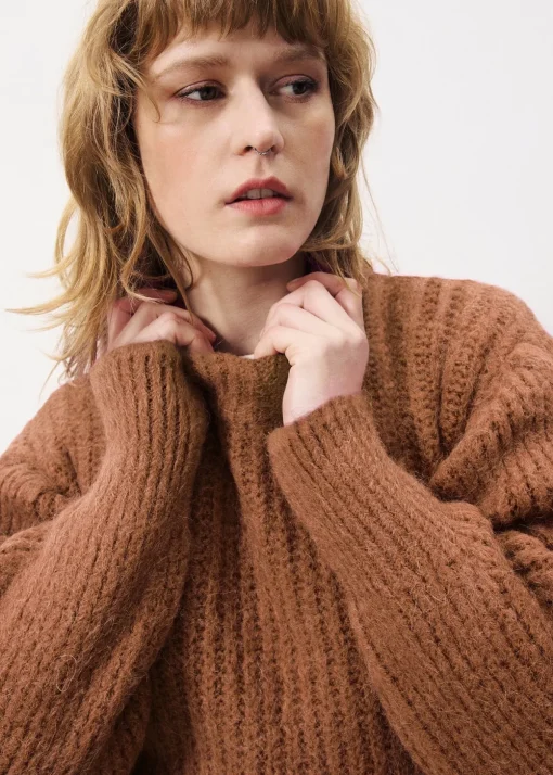 ELOE Yellow Sweater