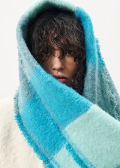 WINNIE Blue Scarf